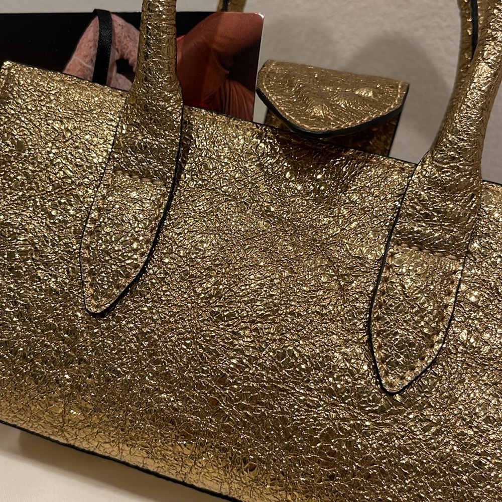 NWT. VIKELE STUDIO Mini Handbag Crossbody Bag - Gold - Picture 11 of 12